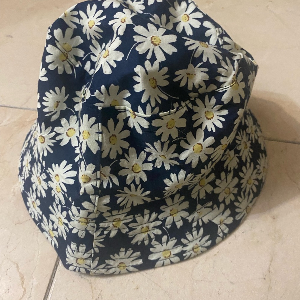 Bucket Hat Collection - Picture 4 of 7